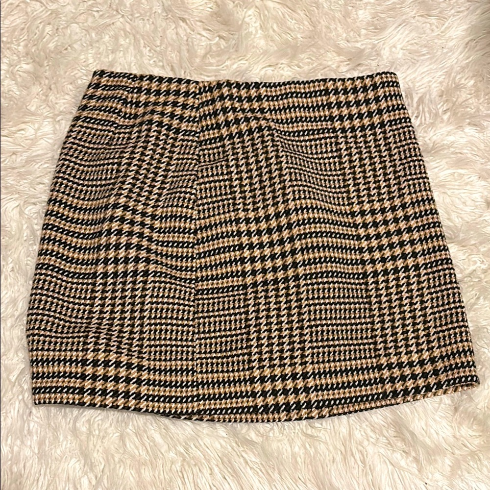 H&M Plaid/Houndstooth Mini Skirt